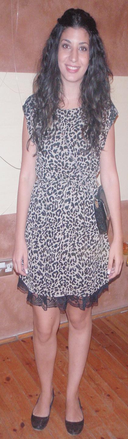 Girlie in leopard print