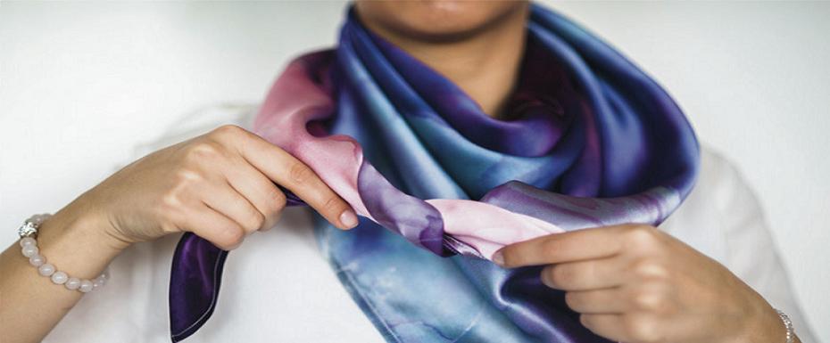4 ways to wear a scarf – by Leona Lengyel