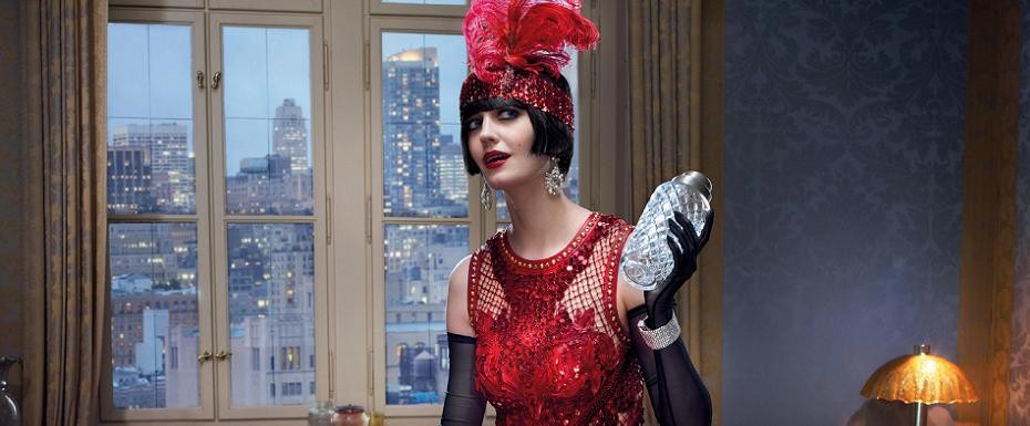 June’s Cocktail and Outfit – The Boulevardier, 1920s Paris fashion