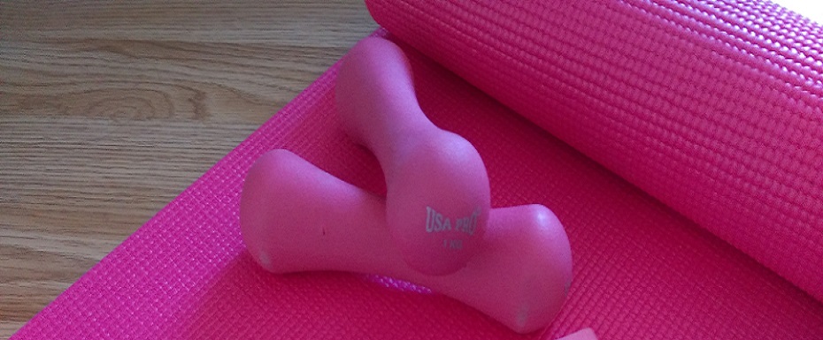 exercise mat and weights